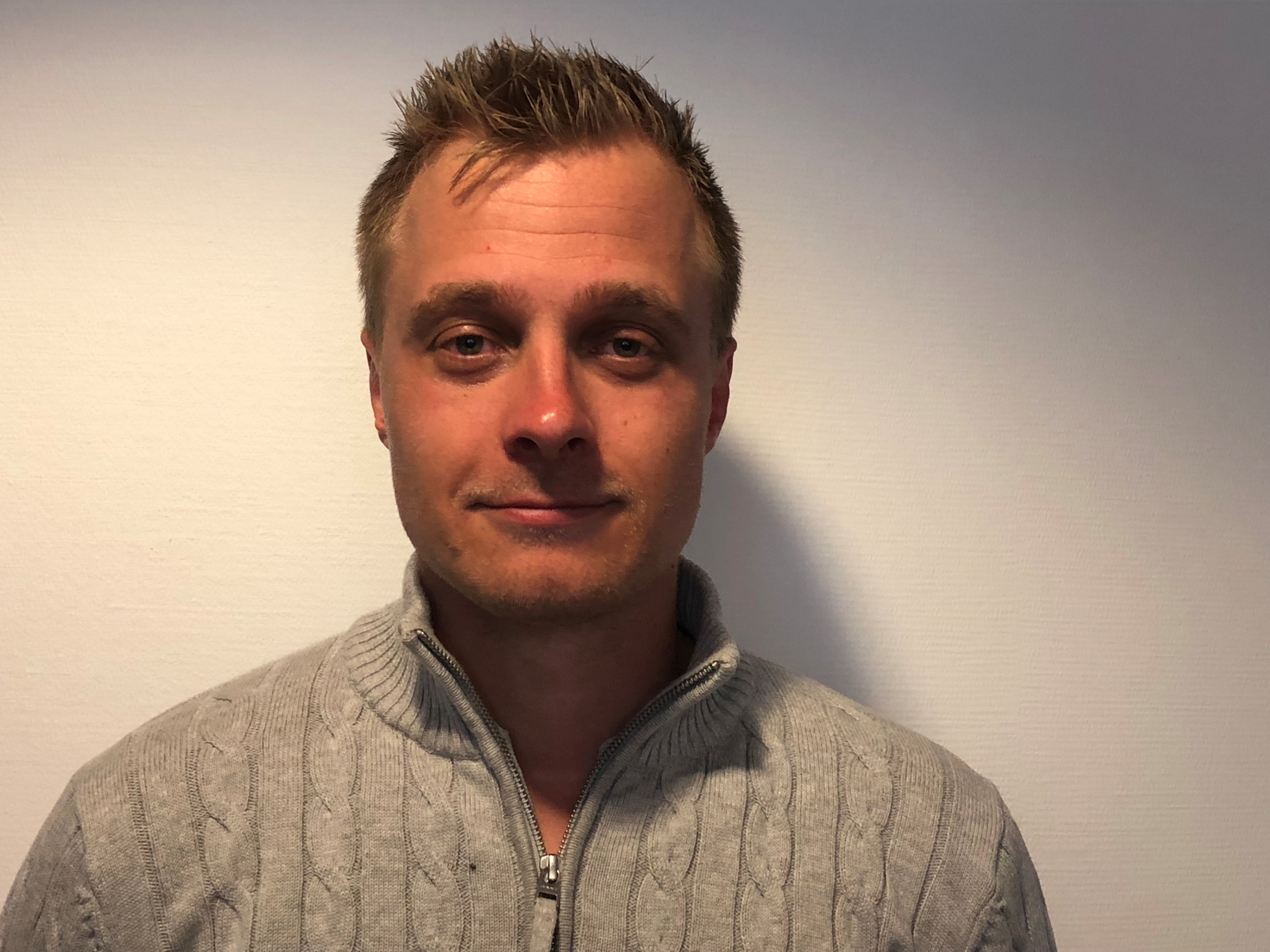 Karsten Ølstad style=